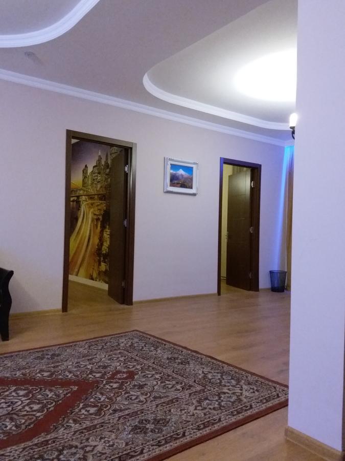 Guest House Sandro Kasbegi Buitenkant foto