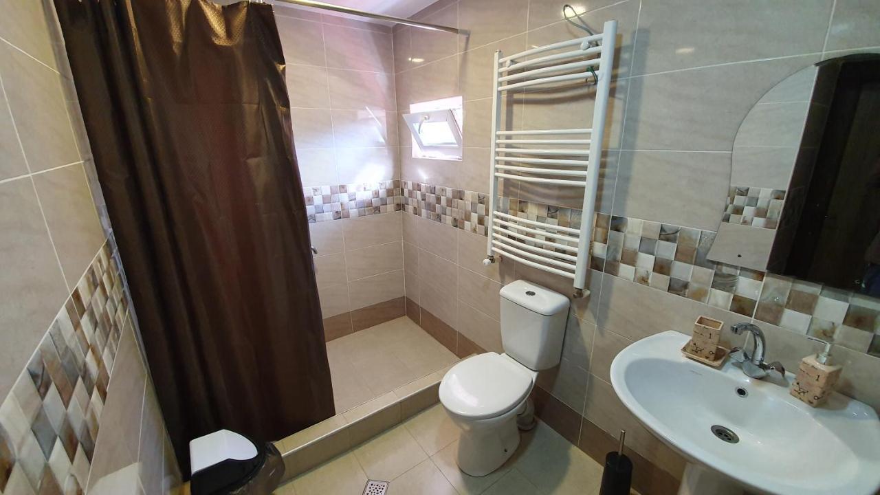 Guest House Sandro Kasbegi Buitenkant foto