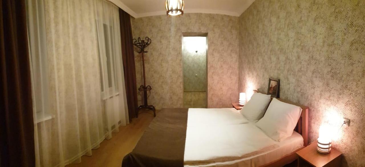 Guest House Sandro Kasbegi Buitenkant foto