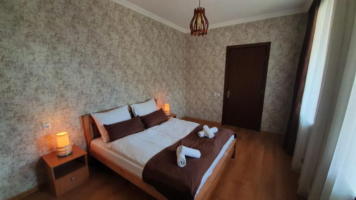 Guest House Sandro Kasbegi Buitenkant foto