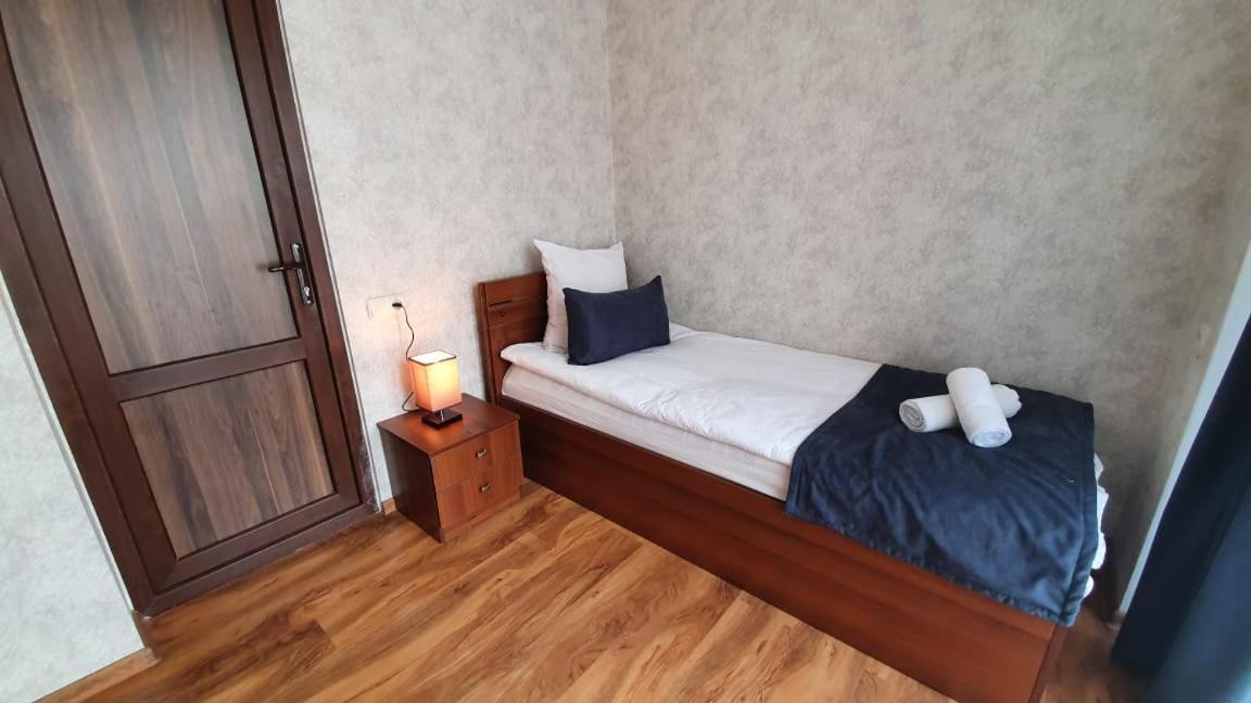 Guest House Sandro Kasbegi Buitenkant foto